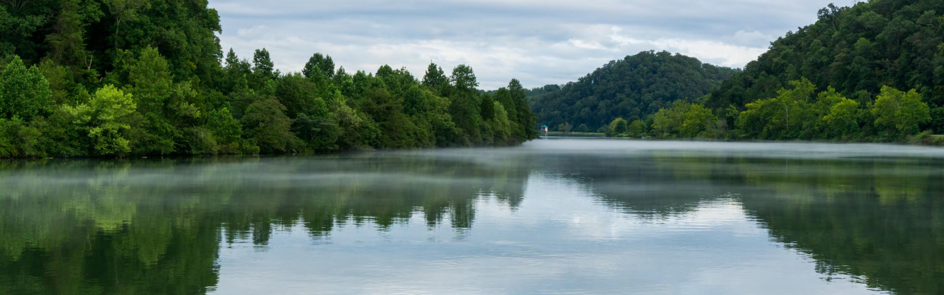 Center Hill Lake Vacation Rentals - HomeToGo
