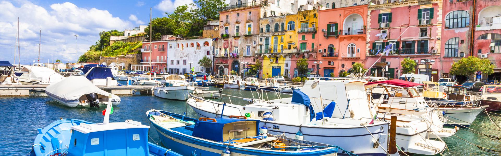 Case e appartamenti vacanze a Procida in affitto - CaseVacanza.it