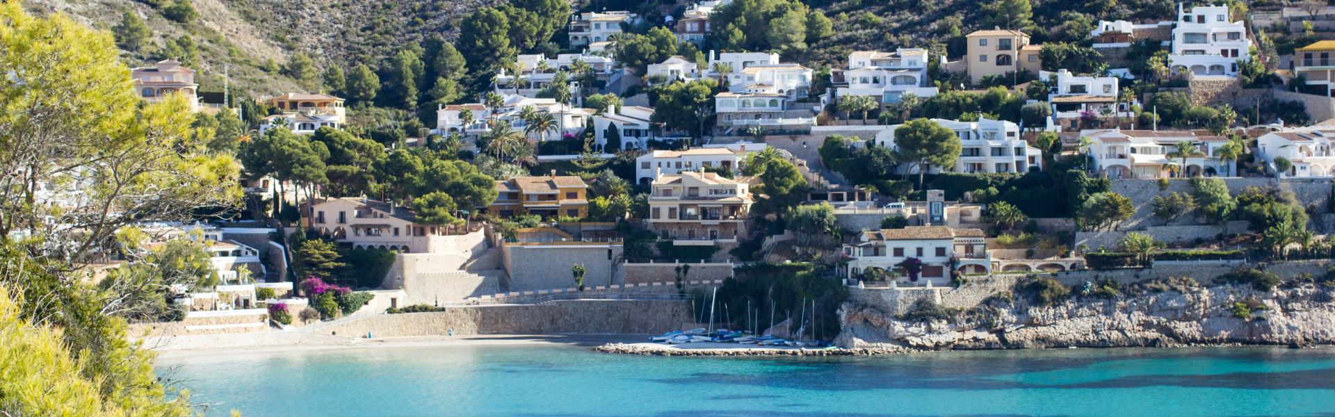 Search for the perfect holiday rental in Moraira  - Casamundo