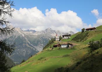 Ferienwohnungen & Chalets in Lechtal - HomeToGo