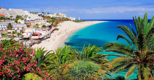 Sonne, Strand und Berge: Im Ferienhaus auf den Kanaren Spanien erleben - HomeToGo