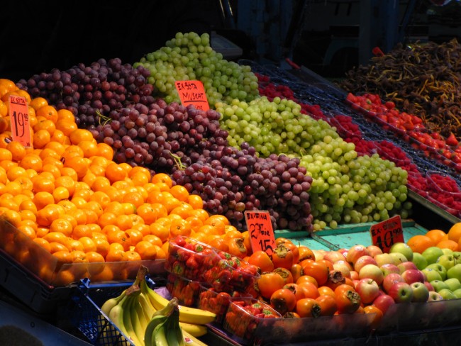 Frutta e verdura fresca al mercato Hötorget Frutta e verdura fresca al mercato Hötorget