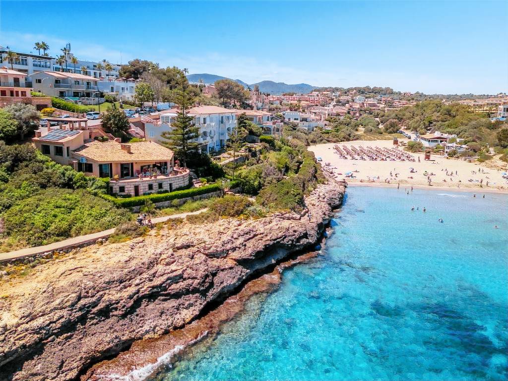 Hauptansicht vom Ferienhaus: Cala Mendia Sea Views