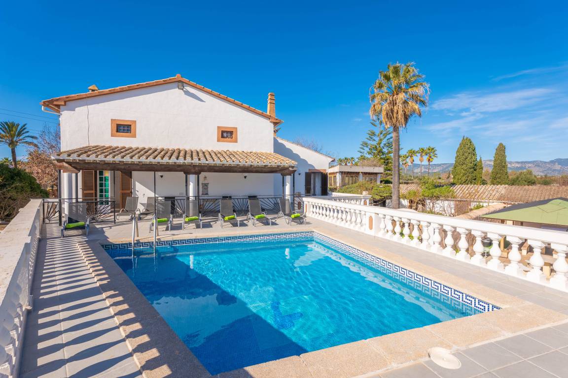 Hauptansicht vom Villa: ES MOLI DELS REIS - Ferienhaus für 11 Personen in Palma.