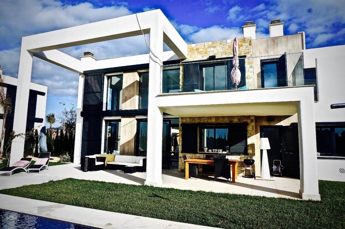Hauptansicht vom Ferienhaus: Ferienhaus in Manacor mit Eigenem Pool