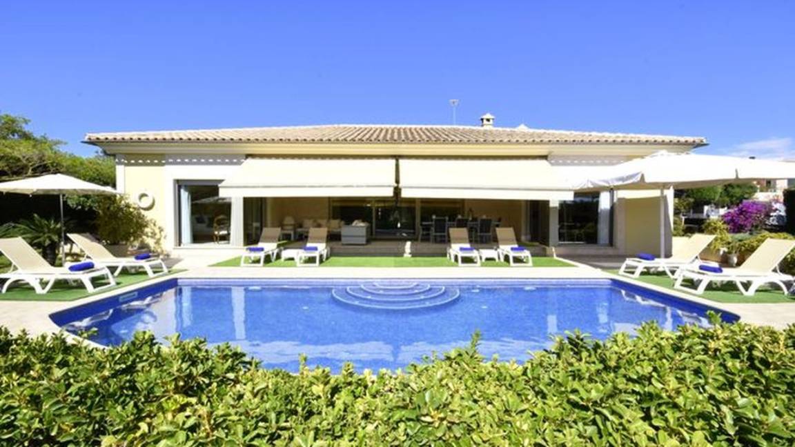 Hauptansicht vom Ferienhaus: Ferienhaus für 9 Personen (250 m²) in Marratxí