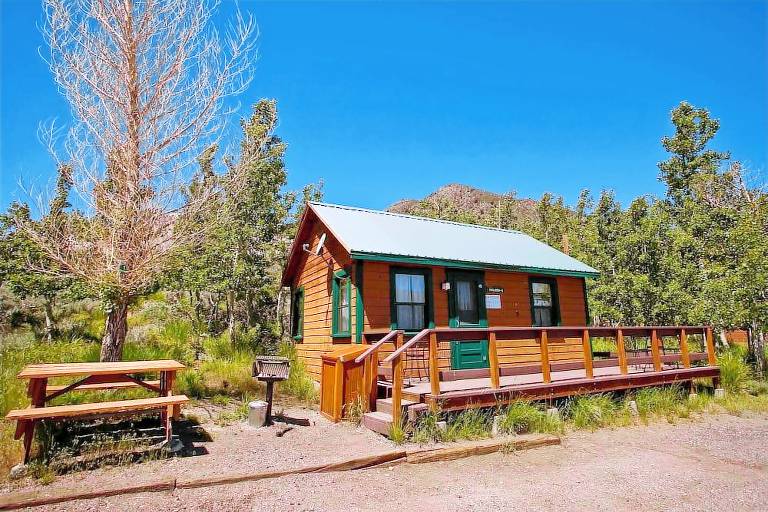Cabin Mammoth Lakes