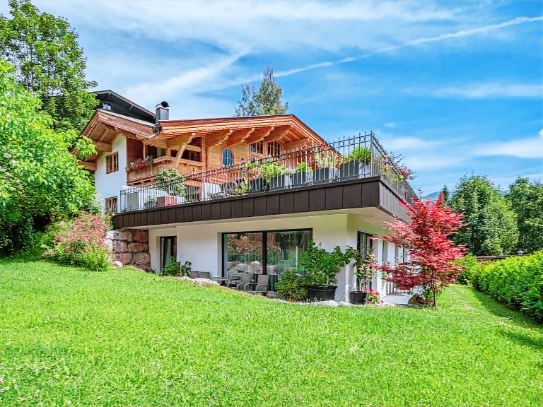 Moderne Ferienwohnung mit Garten und Terrasse