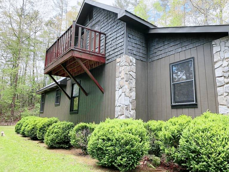 Cottage Robbinsville