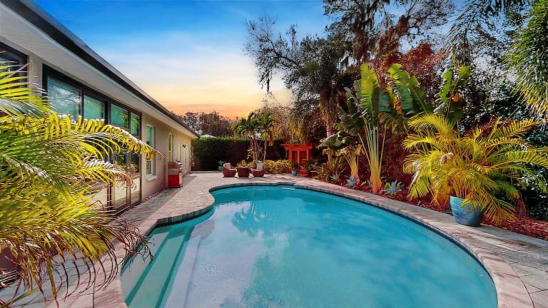 House  Riverview