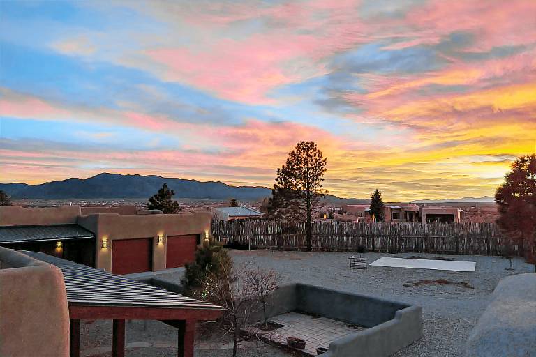 House Taos