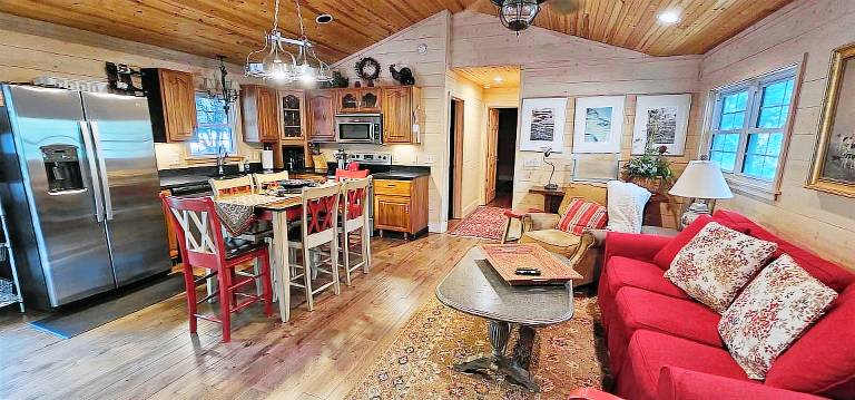 Cabin Highlands