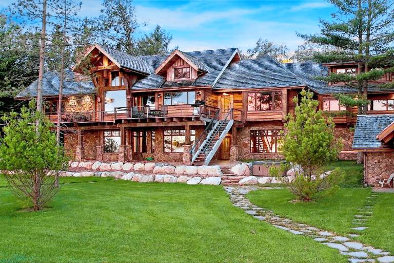 Cabin Gull Lake