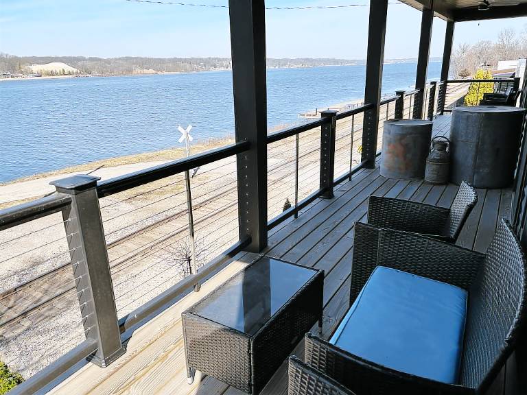 Condo Port Byron