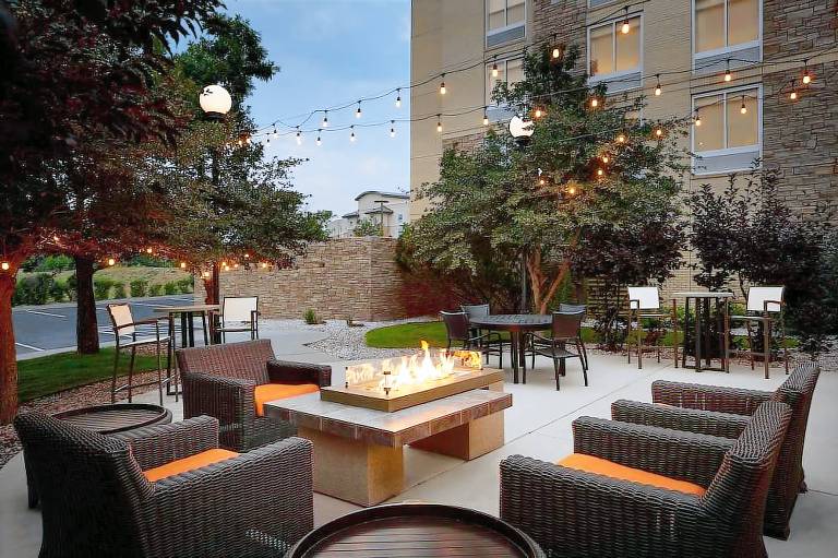 Hilton Garden Inn Denver South Park Meadows Area
