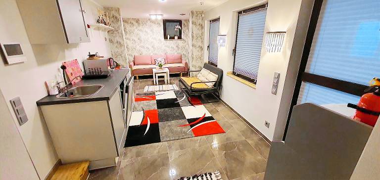 Ferienwohnung Schwimmbad Garten Terasse Spielplatz