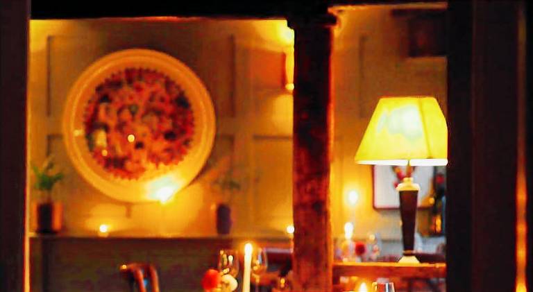 The Greyhound on the Test Hotel