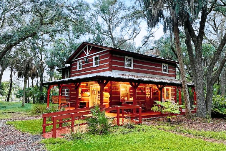 Cabin  Sebring