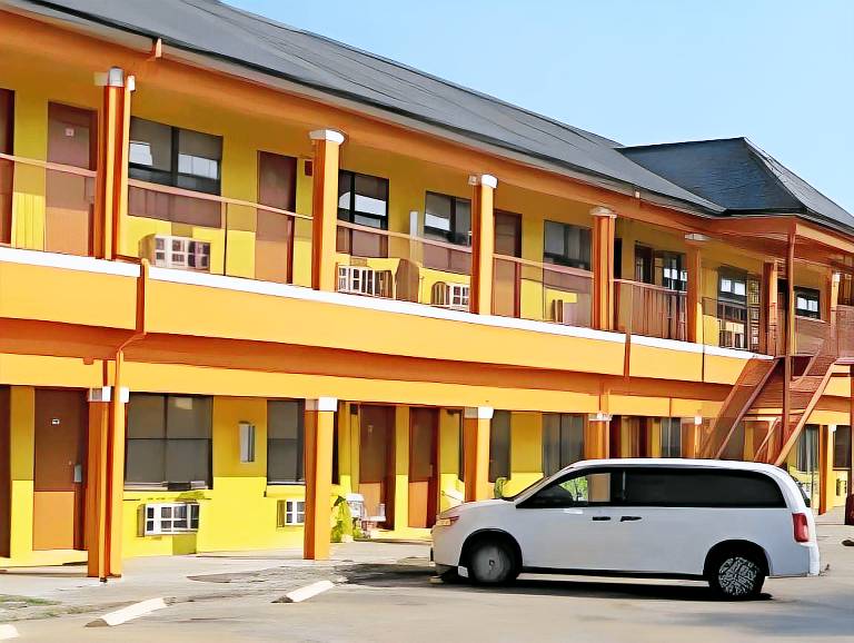 Motel East Oak Hill