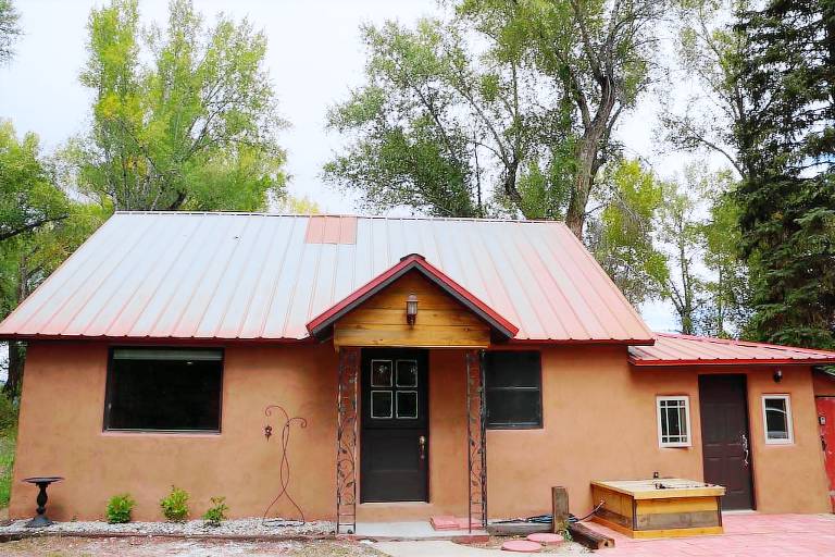 House Gunnison
