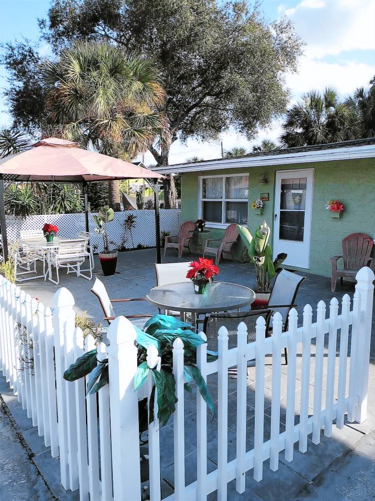 Cabin Tarpon Springs