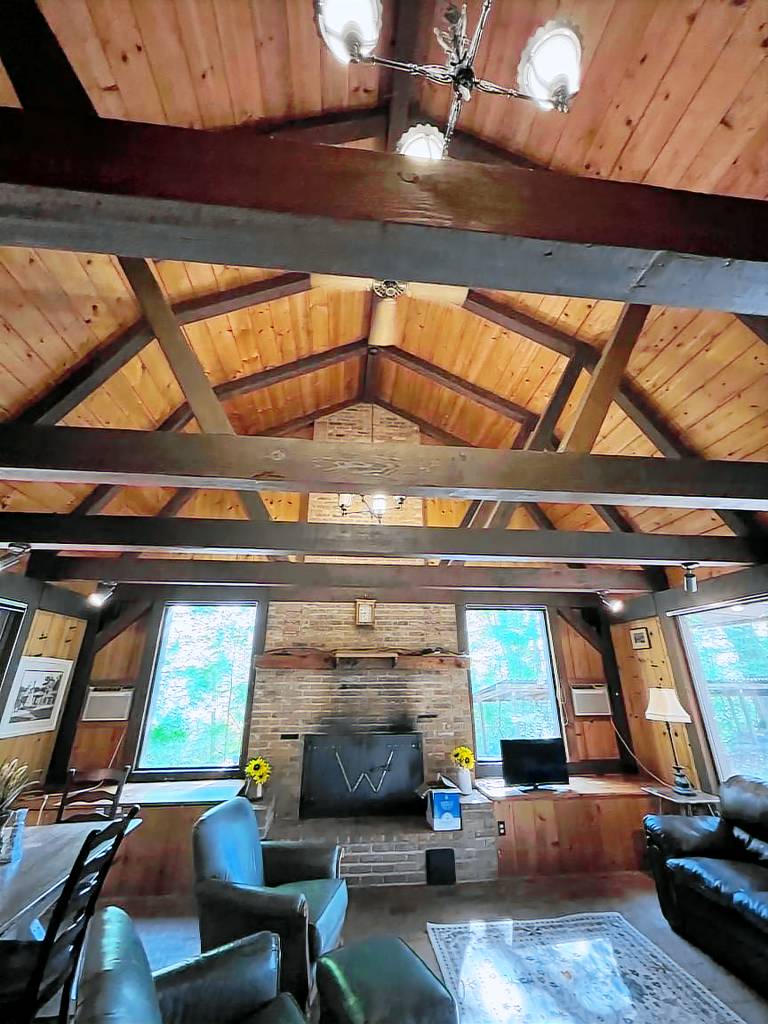 House  Saratoga Springs