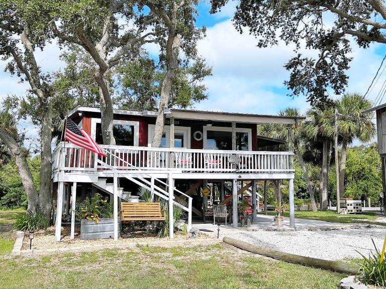 House  Cedar Key