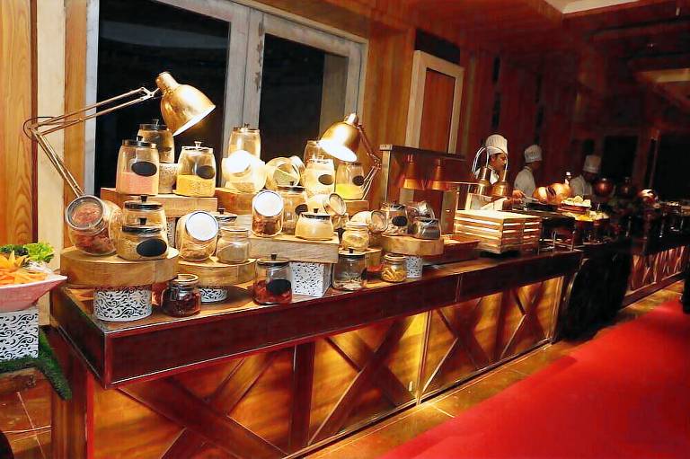 The Utsav Grand Banquets & Resort