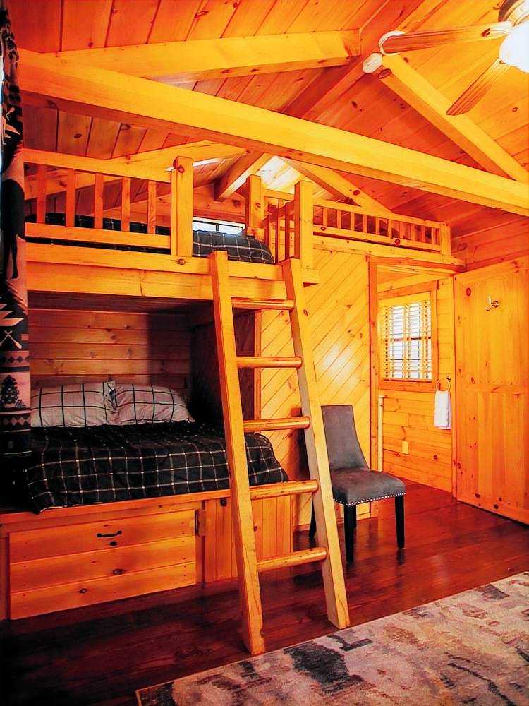 Lodge Lakeshore