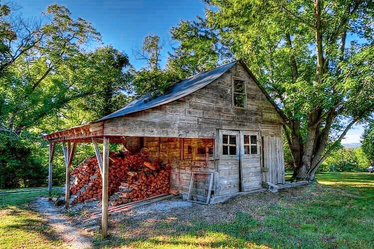 Cabin  Eureka Springs
