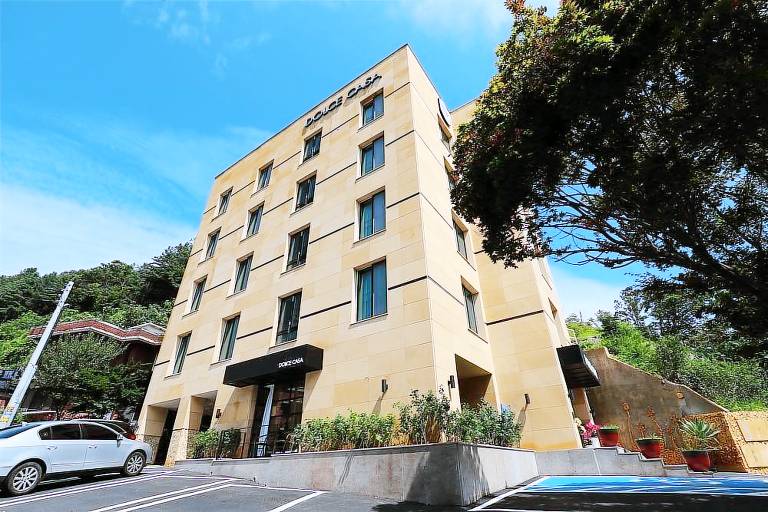 Namyangju Bukhangang Dolcecasa Hotel