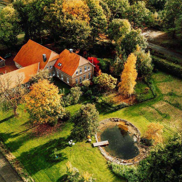 Moderne Ferienwohnung mit Charme und Schwimmteich