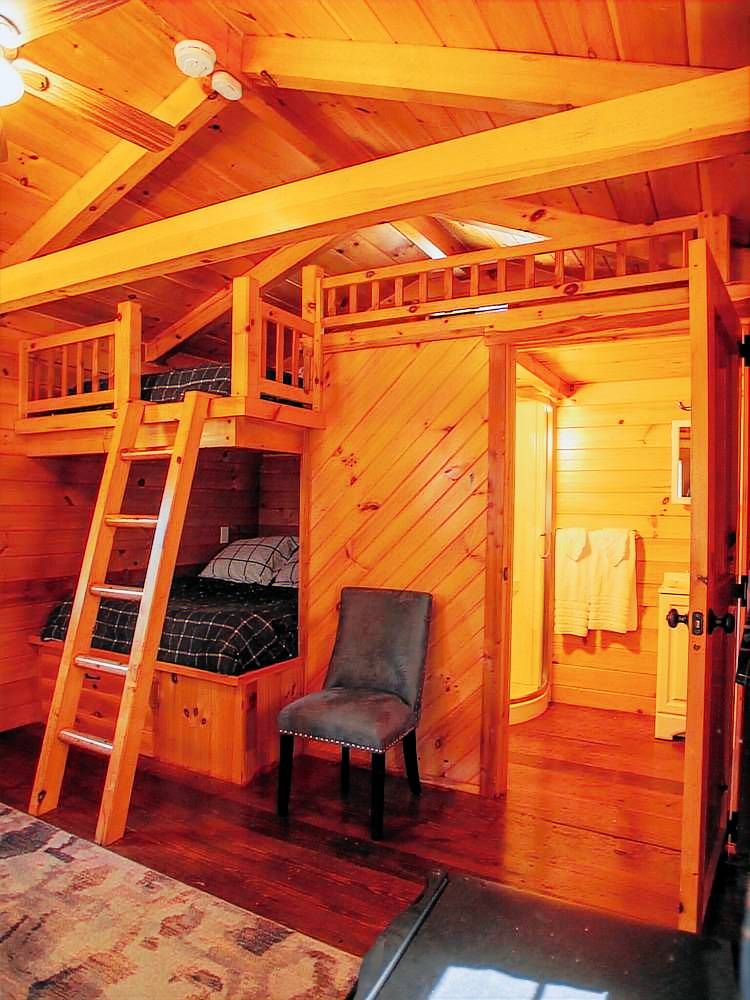 Lodge Lakeshore