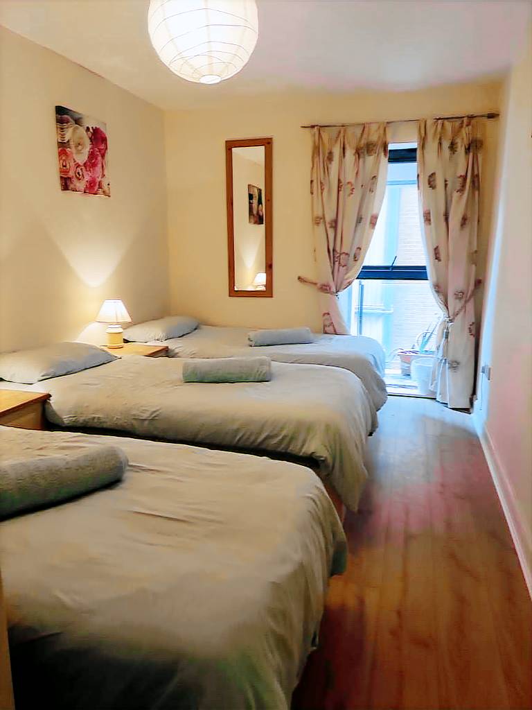 Private Room Near the city