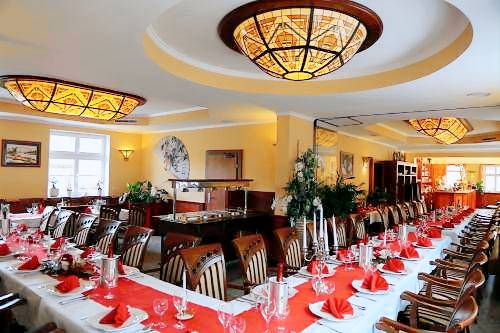 Chau Asiatisches Restaurant und Pension