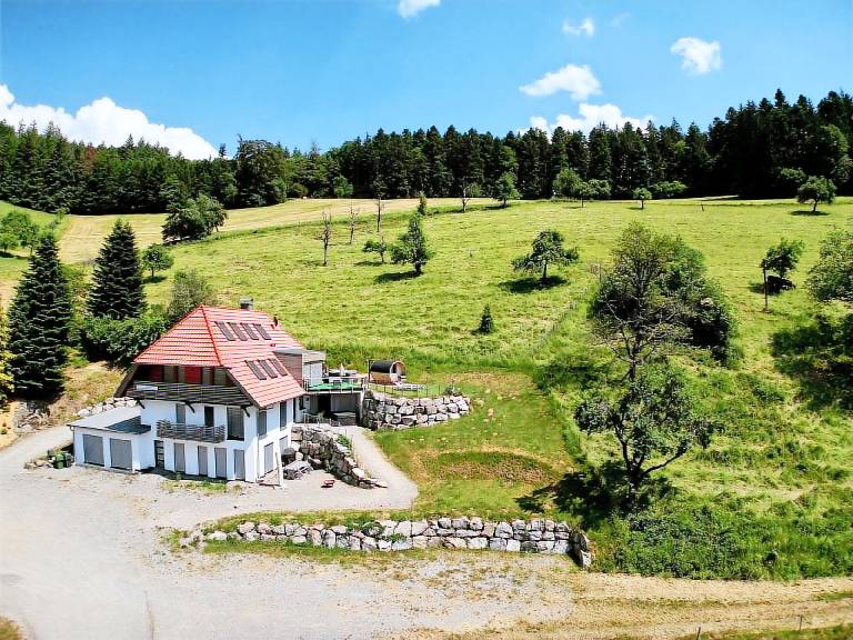 Haus mit Whirlpool Sauna und Schwarzwaldblick