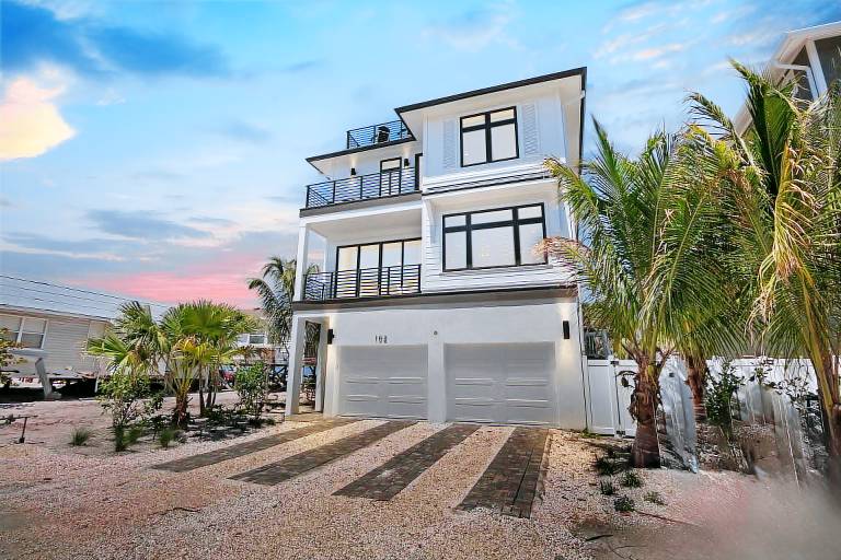 House  Bradenton Beach