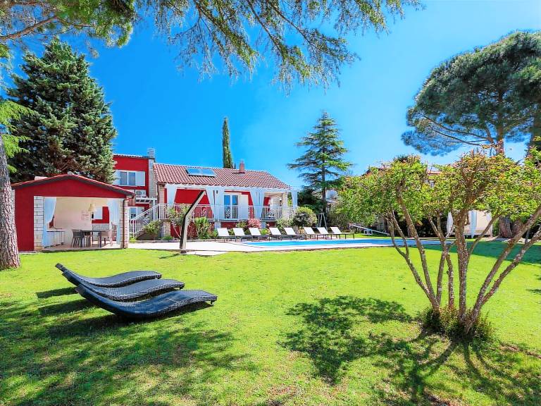 House with yard, terrace & private pool | Nature view - 3