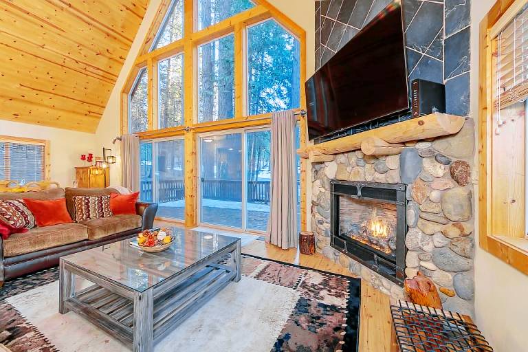 Cabin Arnold