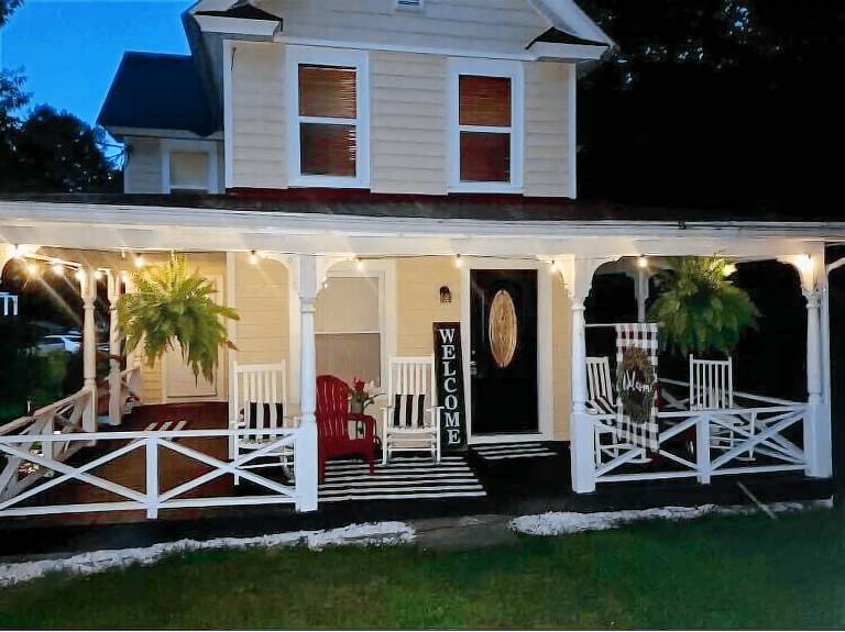 Farmhouse Diamond Point