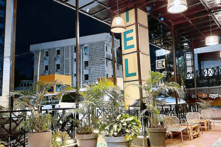 YaahoT Hotel