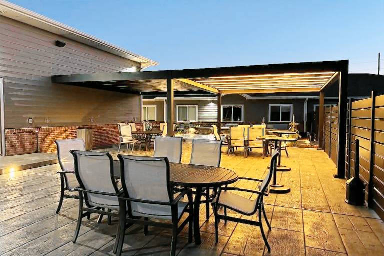Cardinal Inn & Event Center