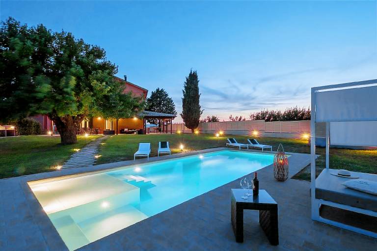 Villa Traiani Marken Urlaub privater Pool