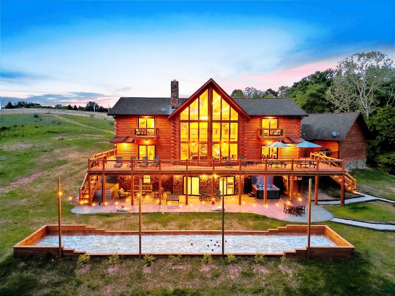 Lodge Ewing