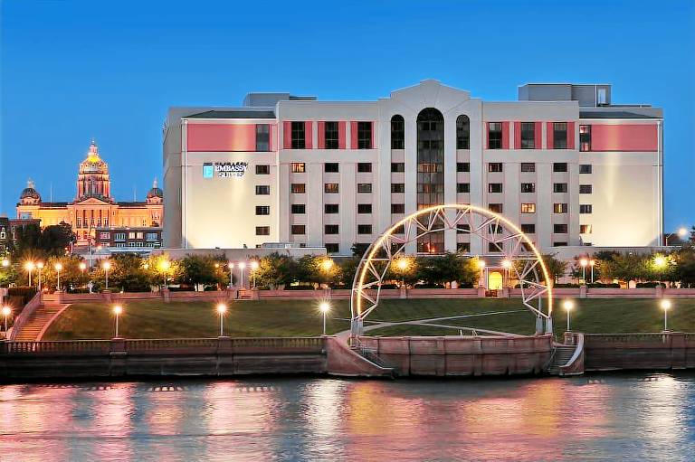 Embassy Suites Hotel Des Moines Downtown