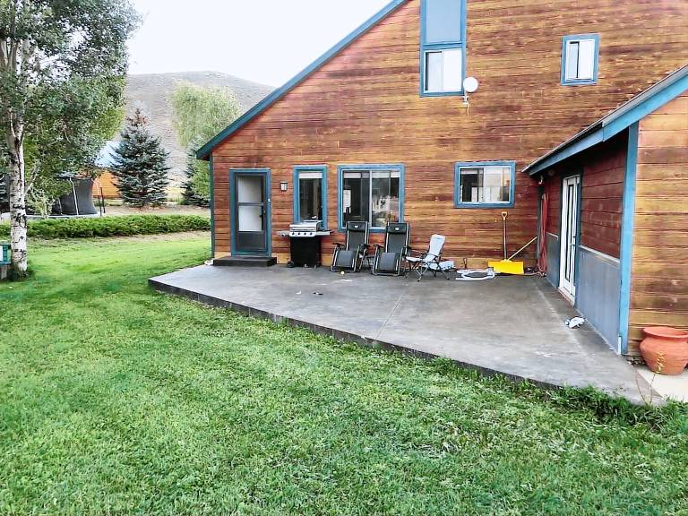 House  Gunnison