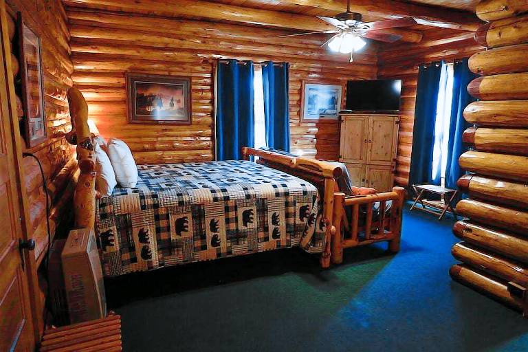 Lodge  Dubois