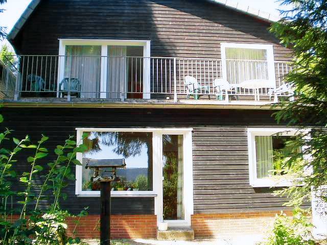 Premium Ferienwohnung mit Balkon und Bergblick