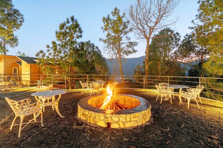ELIVAAS Sirmour Baag Cottages with Forest View