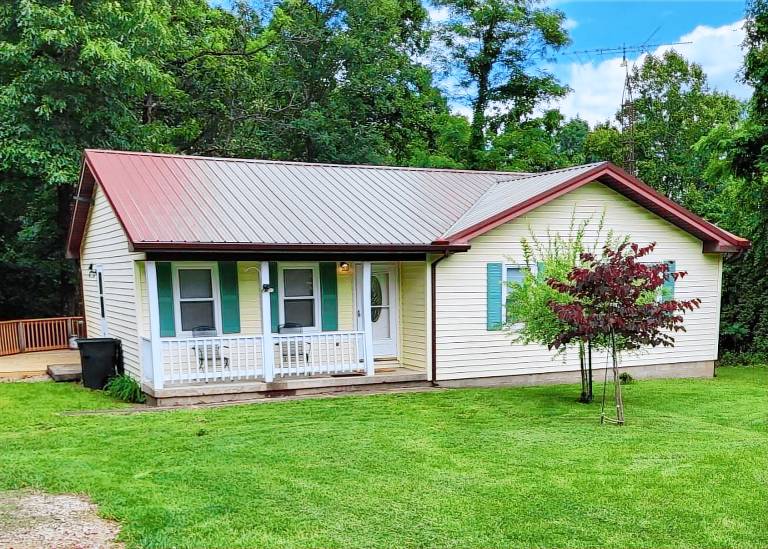 Cabin Athens